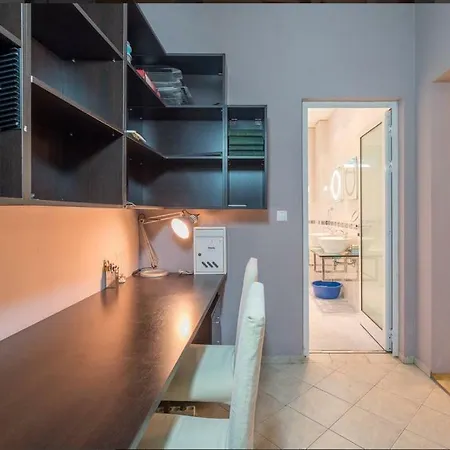 דירה Krum 2 Bedroom Flat סופיה