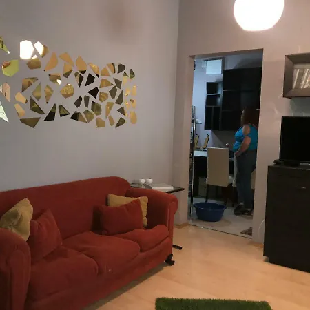 Апартамент Krum 2 Bedroom Flat