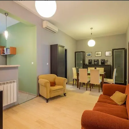 Krum 2 Bedroom Flat *