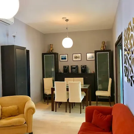 Krum 2 Bedroom Flat Апартамент *