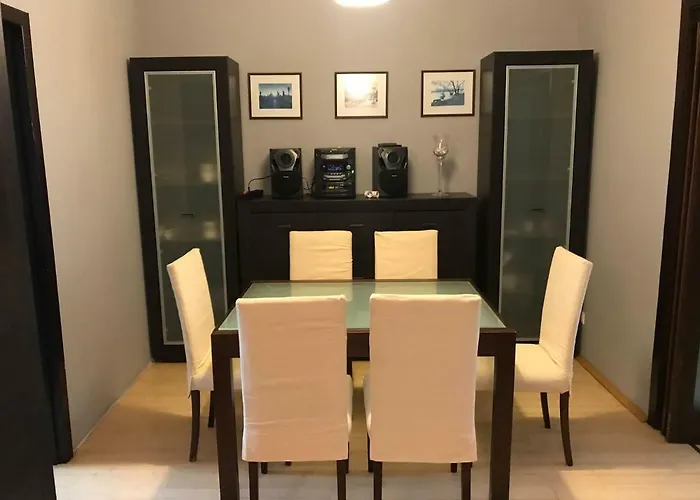 Krum 2 Bedroom Flat 소피아