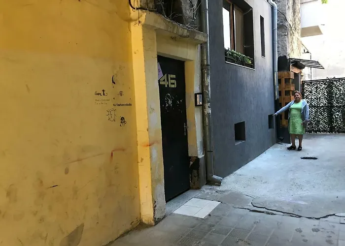 Krum 2 Bedroom Flat * 소피아